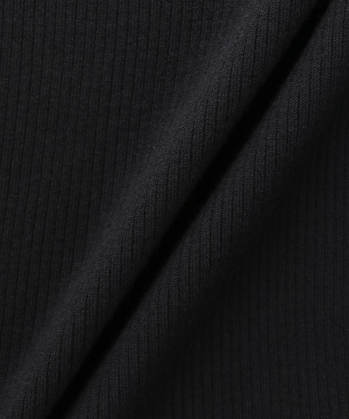 ADAM ET ROPE'(アダムエロペ)の「【WEB限定・サステナブル】エコベロRIBタートル(ニット/セーター・レディース・ブルー/チャコールグレー/イエロー/ブラック/レッド・FREE)」の17枚目の写真