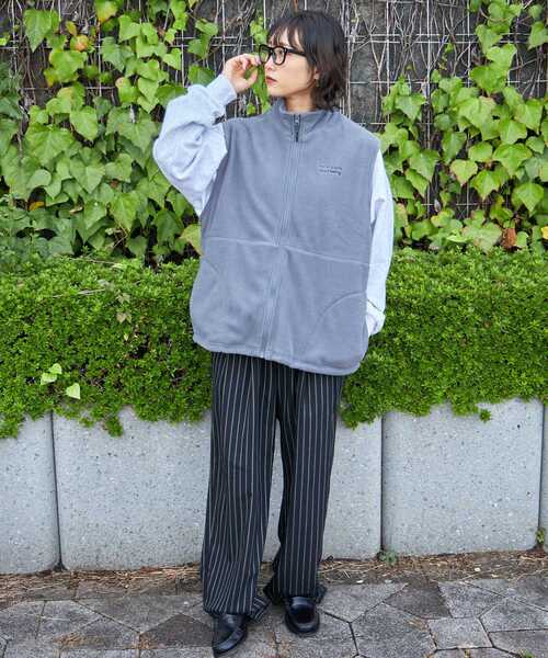 FFEIN（フェイン）の「FFEIN(フェイン)】ワンポイント刺繍フリースベスト / ベスト フリース 刺繍 ワイドシルエットドローコード（ベスト・メンズ・グレー/ネイビー/ブラック・SMALL/MEDIUM/LARGE）」の11枚目の写真