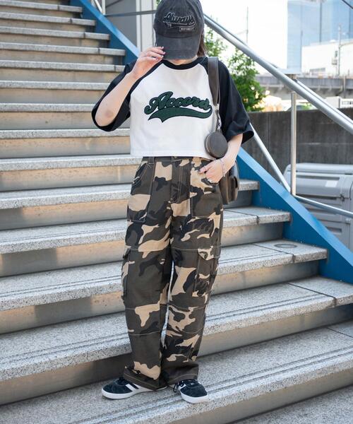 WEGO（ウィゴー）の「WEGO/チームロゴサガララグランショートT（Tシャツ/カットソー・レディース・ブラック/ネイビー・FREE）」の3枚目の写真