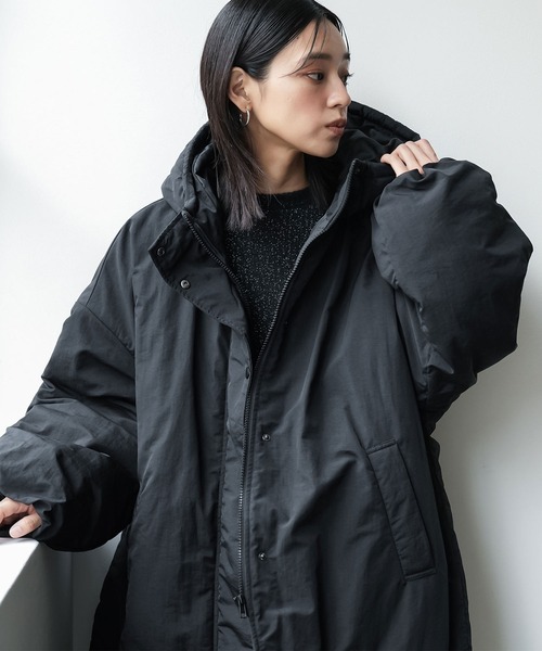 mili an deni(ミリアンデニ)の「中綿モンスターパーカー(ミリタリージャケット・レディース・アイボリー/ブラック・M)」の7枚目の写真