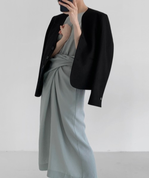 ECLIN（エクラン）の「ノーカラーオーバージャケット（ノーカラージャケット・レディース・ブラック/ベージュ・M/L/XL）」の12枚目の写真