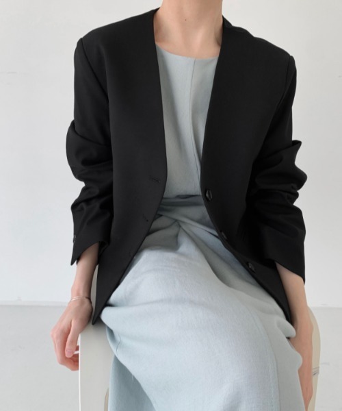 ECLIN（エクラン）の「ノーカラーオーバージャケット（ノーカラージャケット・レディース・ブラック/ベージュ・M/L/XL）」の10枚目の写真