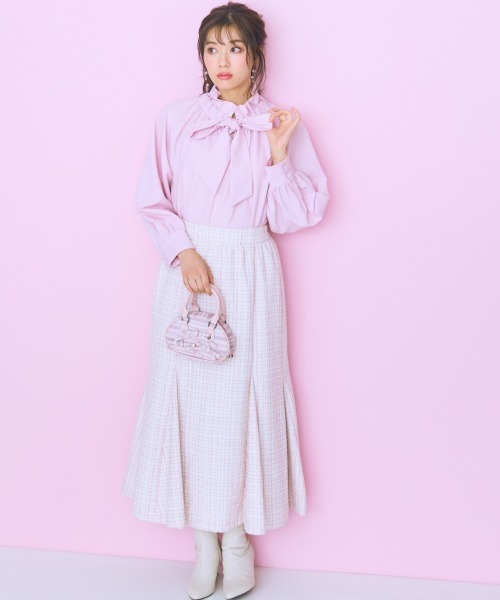 marun（マルン）の「＜大きいサイズ＞ ピンストライプリボンタイブラウス marun（シャツ/ブラウス・レディース・ピンク/アイボリー・L/5L/4L/3L/LL）」の4枚目の写真