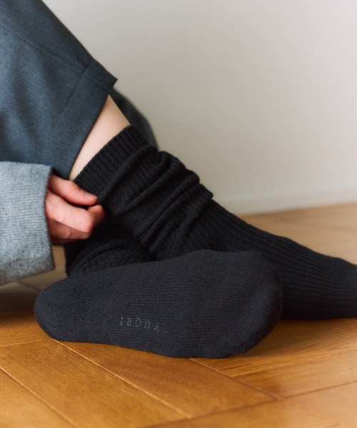 YUQRI（ユクリ）の「【YUQRI】Crispy warm（ソックス/靴下・レディース・ホワイト/グリーン/レッド/イエロー/グレー/ブラック/サックスブルー/ベージュ/ラベンダー/ネイビー/ブラウン/チャコールグレー・1/2）」の3枚目の写真