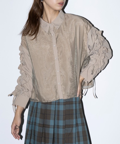 MAISON BREEZE reveur(メゾンブリーズレヴール)の「【MAISON BREEZE reveur】ドロストフリルスリーブシャツ 244033(シャツ/ブラウス・レディース・ホワイト/グレイッシュベージュ/ブラック・FREE)」の17枚目の写真