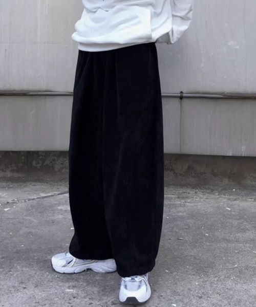 CELENA BEATS（セレナビーツ）の「ワイドコーデュロイパンツ（スラックス・メンズ・ブラウン/カーキ/ブラック・S/M/L）」の4枚目の写真