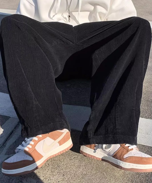 CELENA BEATS（セレナビーツ）の「ワイドコーデュロイパンツ（スラックス・メンズ・ブラウン/カーキ/ブラック・S/M/L）」の11枚目の写真