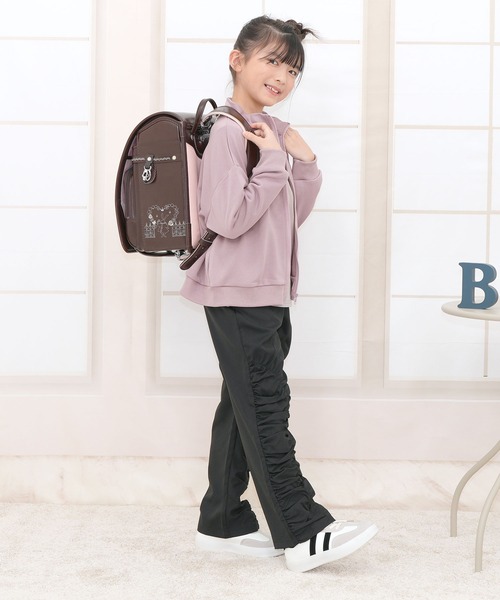 Bee des Bee(ビーデスビー)の「フルジップジャケット(ブルゾン・キッズ・ラベンダー/ブラック/杢グレー/アイボリー/ピンク系その他/ブルー・120cm/100cm/150cm/140cm/130cm/110cm)」の15枚目の写真