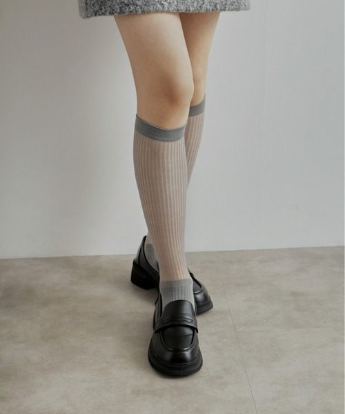 Olu.（オルドット）の「シアーリブハイソックス（ソックス/靴下・レディース・グレー/ホワイト/ブラック・FREE）」の7枚目の写真