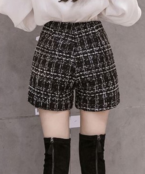 SPIGA（スピーガ）の「金釦ﾂｲｰﾄﾞｼｮｰﾄP（その他パンツ・レディース・ブラック・MEDIUM/SMALL）」の4枚目の写真