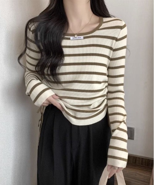 gossip!ロサンゼルス(ゴシップロサンゼルス)の「長袖リボンヴィンテージ レトロラウンドネックストライプクロップド丈ニット(ニット/セーター・レディース・ブラック/ピンク・FREE)」の8枚目の写真