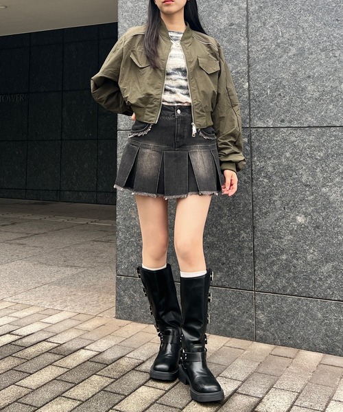 Figments（フィグメンツ）の「ZIPデザインクロップドボンバージャケット（ブルゾン・レディース・カーキ/ブラック・FREE）」の7枚目の写真