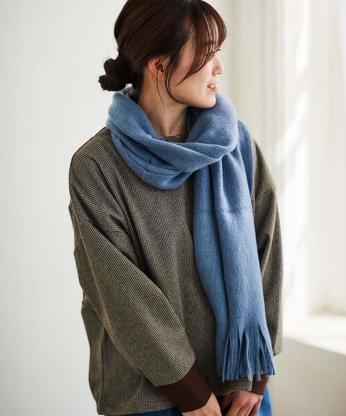 le.coeur blanc（ルクールブラン）の「シャギーカラーストール（ストール/ショール・レディース・オフホワイト/ブルー/イエロー・FREE）」の15枚目の写真