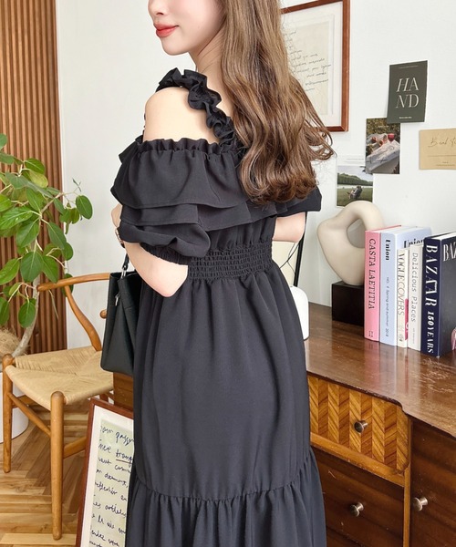 美品 KANEKO ISAO フリル 半袖ワンピース ティアード KANEKO ISAO / フラワー柄レース段フリル半袖ワンピース