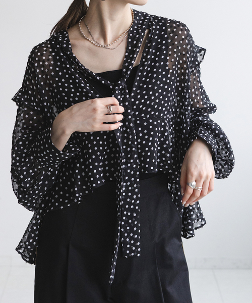 Noble（ノーブル）の「2WAYダブルドットシフォンブラウス