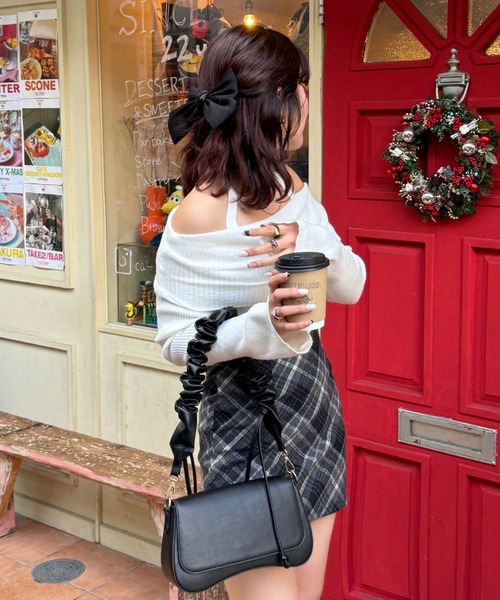 efill（エフィル）の「フレンチ オフショル ニット（ニット/セーター・レディース・ホワイト/グレー・FREE）」の8枚目の写真