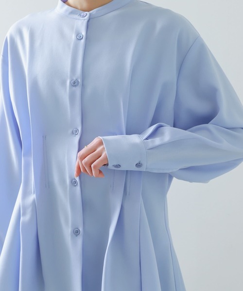 SENSE OF PLACE by URBAN RESEARCH（センスオブプレイスバイアーバンリサーチ）の「バンドカラーウエストタックシャツ（シャツ/ブラウス・レディース・アイボリー/チャコールグレー/ブルー・ONE）」の18枚目の写真