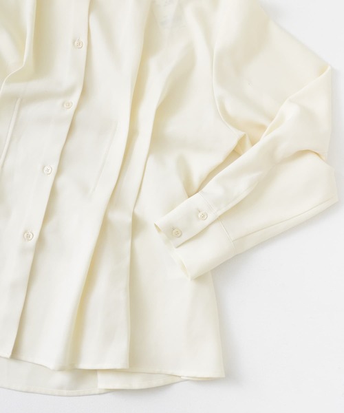 SENSE OF PLACE by URBAN RESEARCH（センスオブプレイスバイアーバンリサーチ）の「バンドカラーウエストタックシャツ（シャツ/ブラウス・レディース・アイボリー/チャコールグレー/ブルー・ONE）」の11枚目の写真