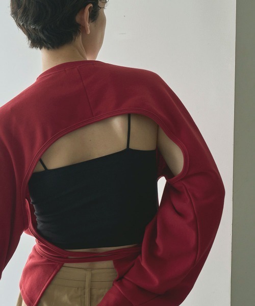 marjour(マージュール)の「BACK OPEN SWEAT(スウェット・レディース・レッド/ブラック・MEDIUM)」の5枚目の写真