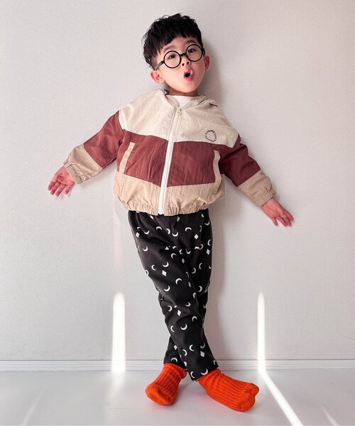 ジュニア対応】フードがしまえるマルチカラーウィンドブレーカー