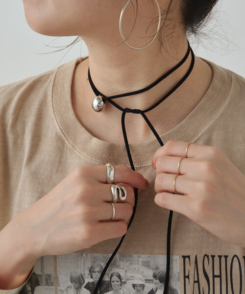 Omekashi（オメカシ）の「リボンチョーカー（チョーカー・レディース・シルバー・ONE SIZE）」の7枚目の写真