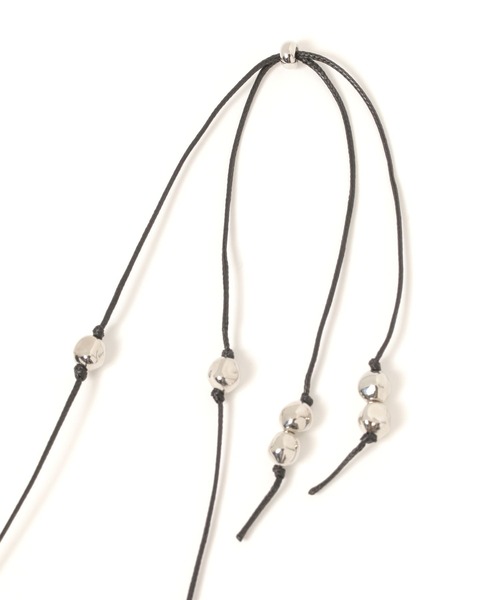 niko and...（ニコアンド）の「ボールコードロングネックレス（ネックレス・レディース・ベージュ/ブラック・0）」の5枚目の写真