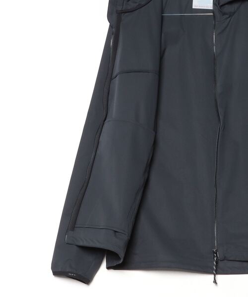 Mammut（マムート）の「グラナイト ソフトシェル フーデッド ジャケット アジアンフィット メン / GRANITE SO Hooded Jacket AF Men（マウンテンパーカー・メンズ・ブラック/ネイビー・X-LARGE/SMALL/LARGE/MEDIUM）」の4枚目の写真