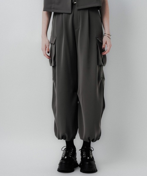 HARE アソート2WAYワイドカーゴパンツ レッド HARE（ハレ）の「2WAYトロミワイドカーゴパンツ(HARE)（カーゴ