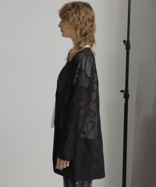 ROSE BUD（ローズバッド）の「コードエンブロイダリーカーディガン（カーディガン/ボレロ・レディース・ホワイト/ブラック・ONE SIZE）」の4枚目の写真