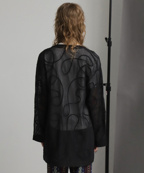 ROSE BUD（ローズバッド）の「コードエンブロイダリーカーディガン（カーディガン/ボレロ・レディース・ホワイト/ブラック・ONE SIZE）」の5枚目の写真