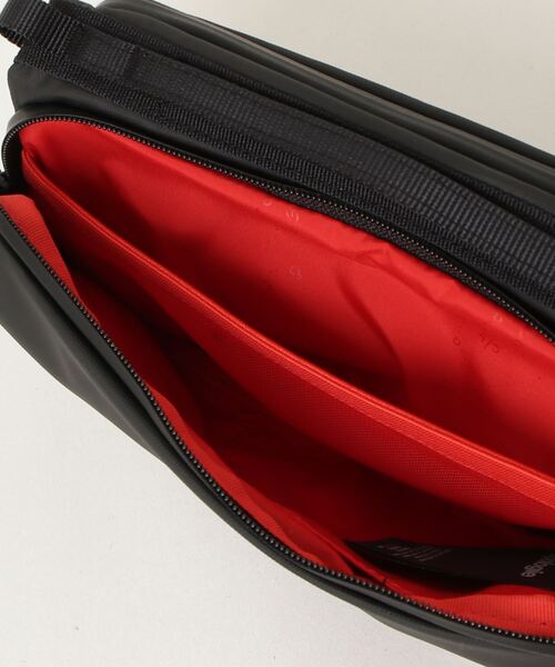 Topologie（トポロジー）の「(Topologie)Bottle Sacoche Medium（ショルダーバッグ・レディース・ブラック・ONE SIZE）」の4枚目の写真