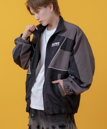 切り替え ナイロンジャケット