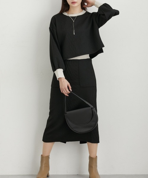 nissen（ニッセン）の「配色デザイン上下セットアップ（トレーナー＋ナロースカート）（セットアップ・レディース・ブラック/アイボリー・M/L）」の5枚目の写真