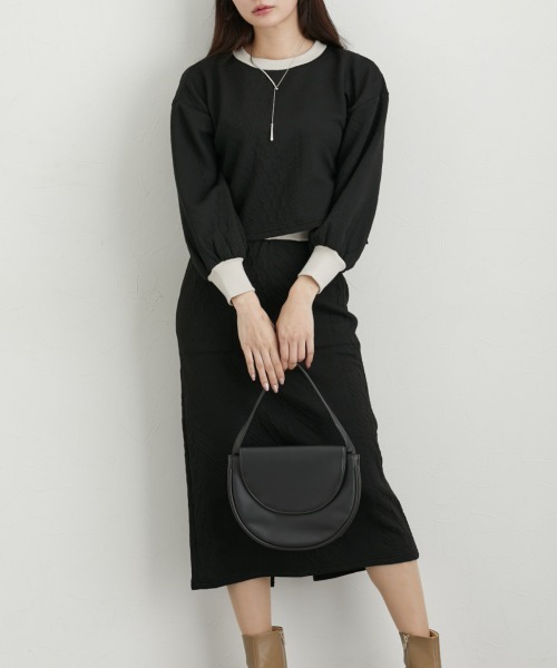 nissen（ニッセン）の「配色デザイン上下セットアップ（トレーナー＋ナロースカート）（セットアップ・レディース・ブラック/アイボリー・M/L）」の6枚目の写真