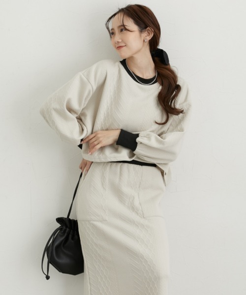 nissen（ニッセン）の「配色デザイン上下セットアップ（トレーナー＋ナロースカート）（セットアップ・レディース・ブラック/アイボリー・M/L）」の11枚目の写真