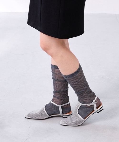 menue(メヌエ)の「メッシュ Tストラップ変形ヒールサンダル(サンダル・レディース・ブラック/シルバー・SS/S/M/L/LL/3L)」の13枚目の写真