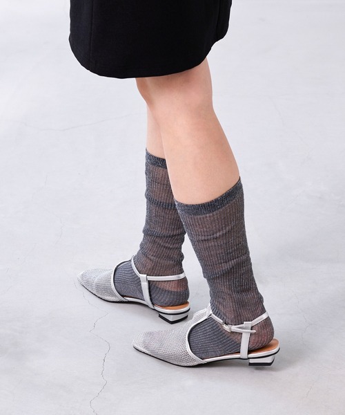 menue(メヌエ)の「メッシュ Tストラップ変形ヒールサンダル(サンダル・レディース・ブラック/シルバー・SS/S/M/L/LL/3L)」の14枚目の写真