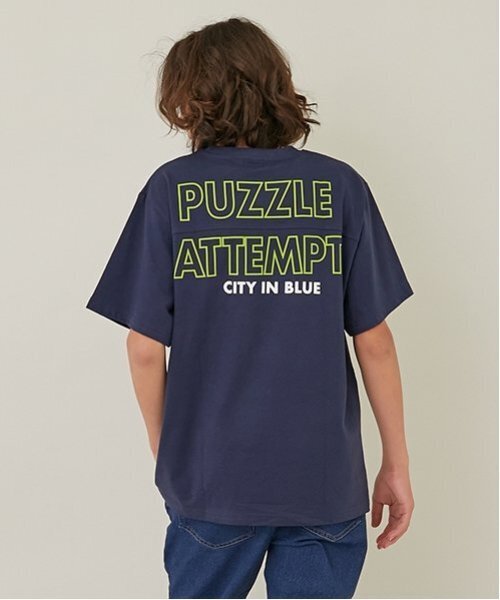 GLAZOS(グラソス)の「【大人向けサイズあり】バックリフレクタープリント半袖Tシャツ(Tシャツ/カットソー・キッズ・ベージュ/ネイビー/ブラック/ホワイト・L/S/LL/M)」の4枚目の写真