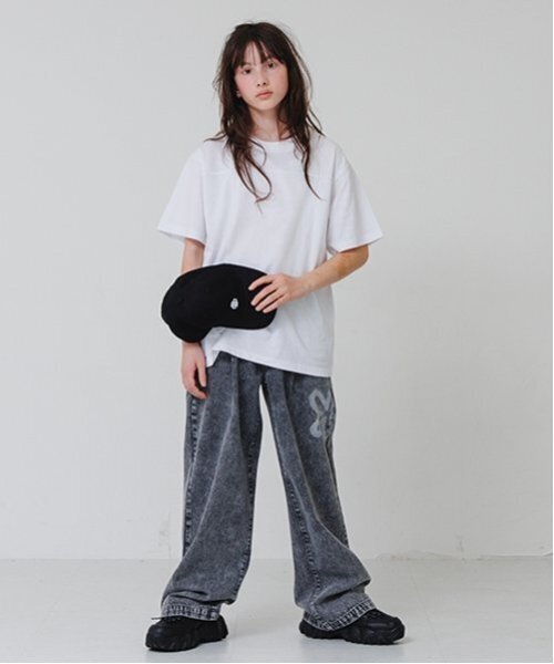 GLAZOS(グラソス)の「【大人向けサイズあり】バックリフレクタープリント半袖Tシャツ(Tシャツ/カットソー・キッズ・ベージュ/ネイビー/ブラック/ホワイト・L/S/LL/M)」の17枚目の写真