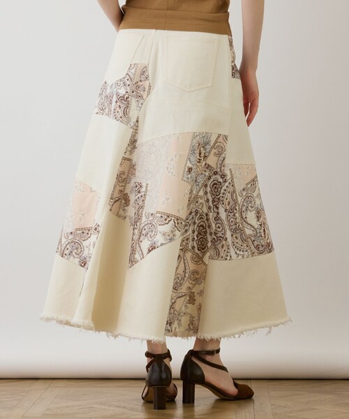 GRACE CONTINENTAL（グレースコンチネンタル）の「スカーフコンビデニムスカート（デニムスカート・レディース・ベージュ/ネイビー・38/36）」の7枚目の写真