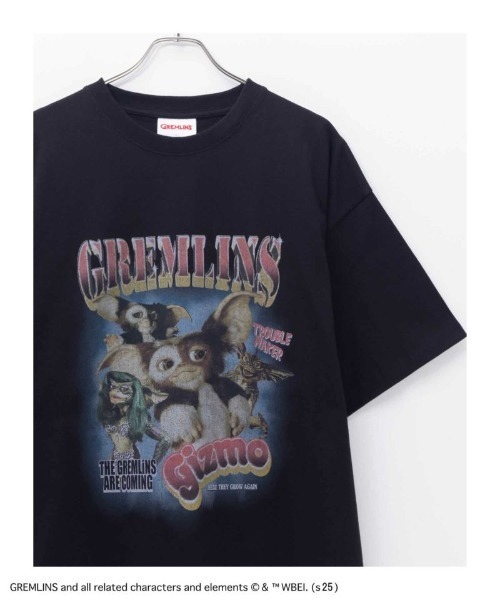 Mac-House(マックハウス)の「【GREMLINS / グレムリン】ラップTシャツ(Tシャツ/カットソー・メンズ・ブラック/ホワイト/チャコールグレー/グリーン・M/L/XL)」の2枚目の写真
