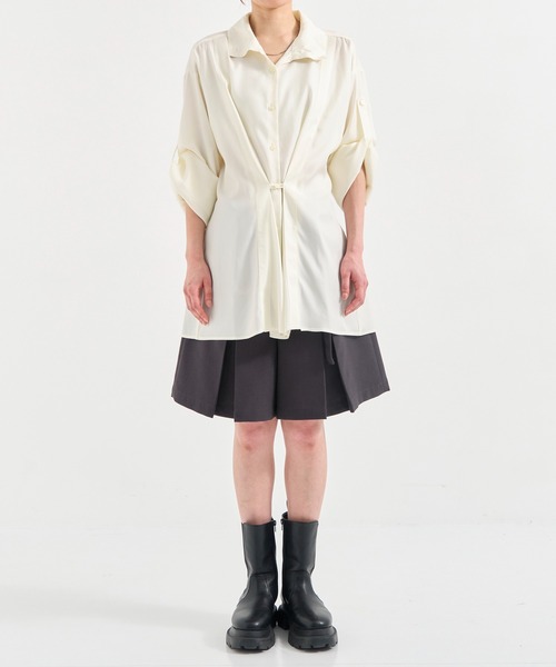 CITY TOKYO（シティトウキョウ）の「Back Tuck Arrangement Shirt/バックタックアレンジメントシャツ（シャツ/ブラウス・レディース・ブラック/ホワイト・FREE）」の5枚目の写真