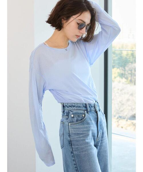 Te chichi（テチチ）の「【宮本茉由着用】シアー天竺ロングスリーブTシャツ（Tシャツ/カットソー・レディース・トップグレー/オフホワイト/ブラック/サックスブルー・F）」の5枚目の写真