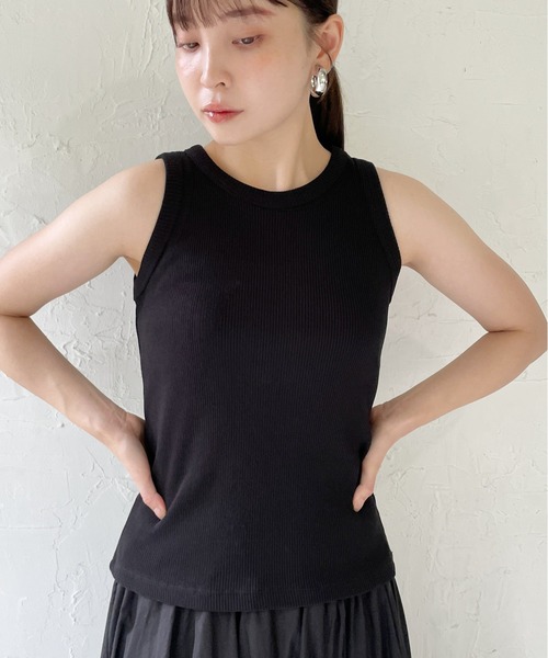 StyleSea（スタイルシー）の「リブタンクトップ（タンクトップ・レディース・ブラック/ベージュ/オフホワイト/グレイッシュベージュ・FREE）」の10枚目の写真
