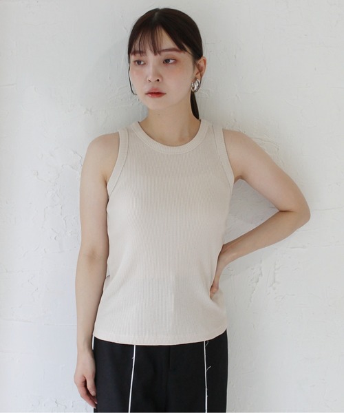 StyleSea（スタイルシー）の「リブタンクトップ（タンクトップ・レディース・ブラック/ベージュ/オフホワイト/グレイッシュベージュ・FREE）」の15枚目の写真
