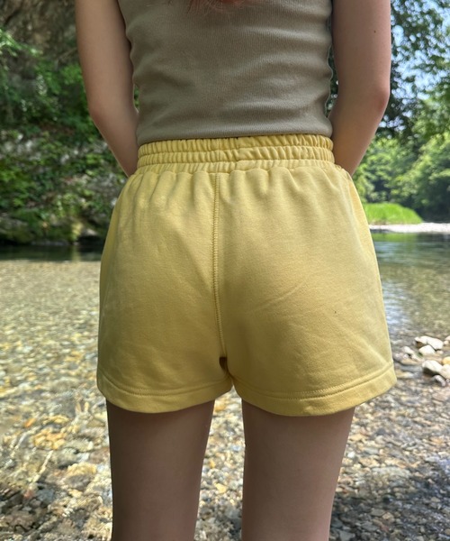 INTER FACTORY（インターファクトリー）の「moeka - sunoutfit スウェットショートパンツ made in INTERFACTORY（その他パンツ・レディース・イエロー/カーキ・SMALL/MEDIUM）」の20枚目の写真