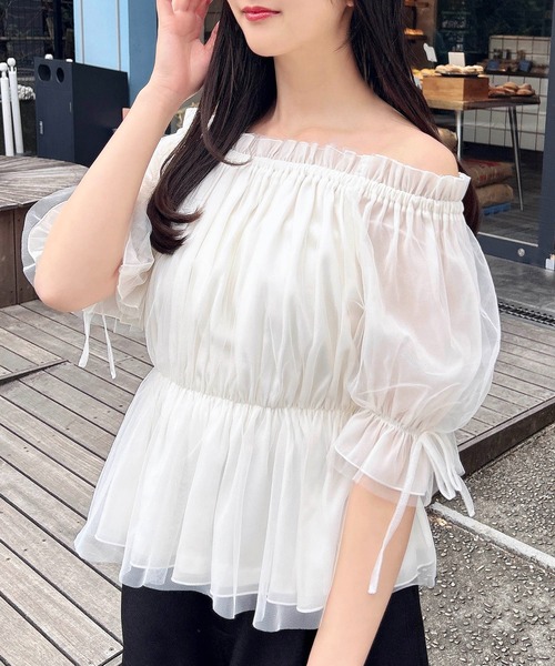 INGNI（イング）の「袖リボンチュールオフショルブラウス（シャツ/ブラウス・レディース・ピンク/オフホワイト/グレー・M）」の8枚目の写真