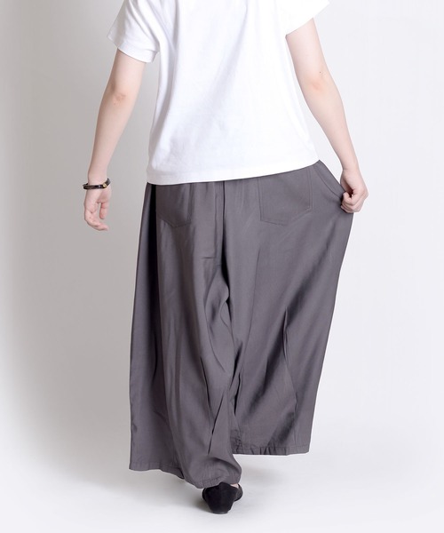 MARAI（マーライ）の「タックワイド ハカマパンツ 袴パンツ ルーズパンツ（その他パンツ・レディース・ブラック/ベージュ/グレー/カーキ/ネイビー/ブルー・FREE）」の15枚目の写真