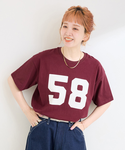 B.C STOCK(ベーセーストック)の「ウォッシャブル / Gleamy/グリーミー ナンバリングTシャツ(Tシャツ/カットソー・レディース・グリーン/ボルドー/サックスブルー・FREE)」の3枚目の写真