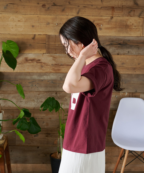 B.C STOCK(ベーセーストック)の「ウォッシャブル / Gleamy/グリーミー ナンバリングTシャツ(Tシャツ/カットソー・レディース・グリーン/ボルドー/サックスブルー・FREE)」の14枚目の写真